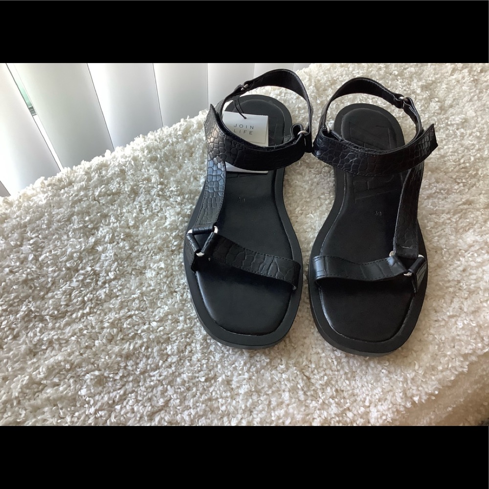 Zara low heeled animal print slide sandals trf